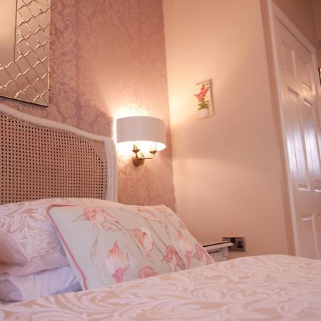 Bowness Bay Suites (Adults Only) Zewnętrze zdjęcie