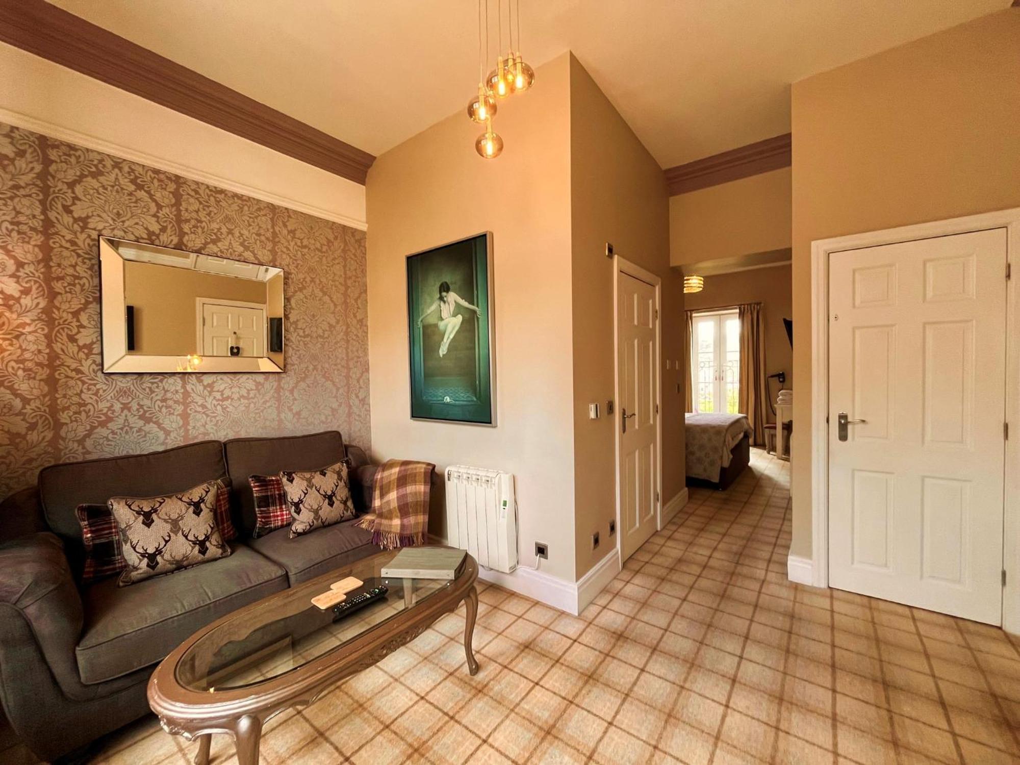 Bowness Bay Suites (Adults Only) Zewnętrze zdjęcie