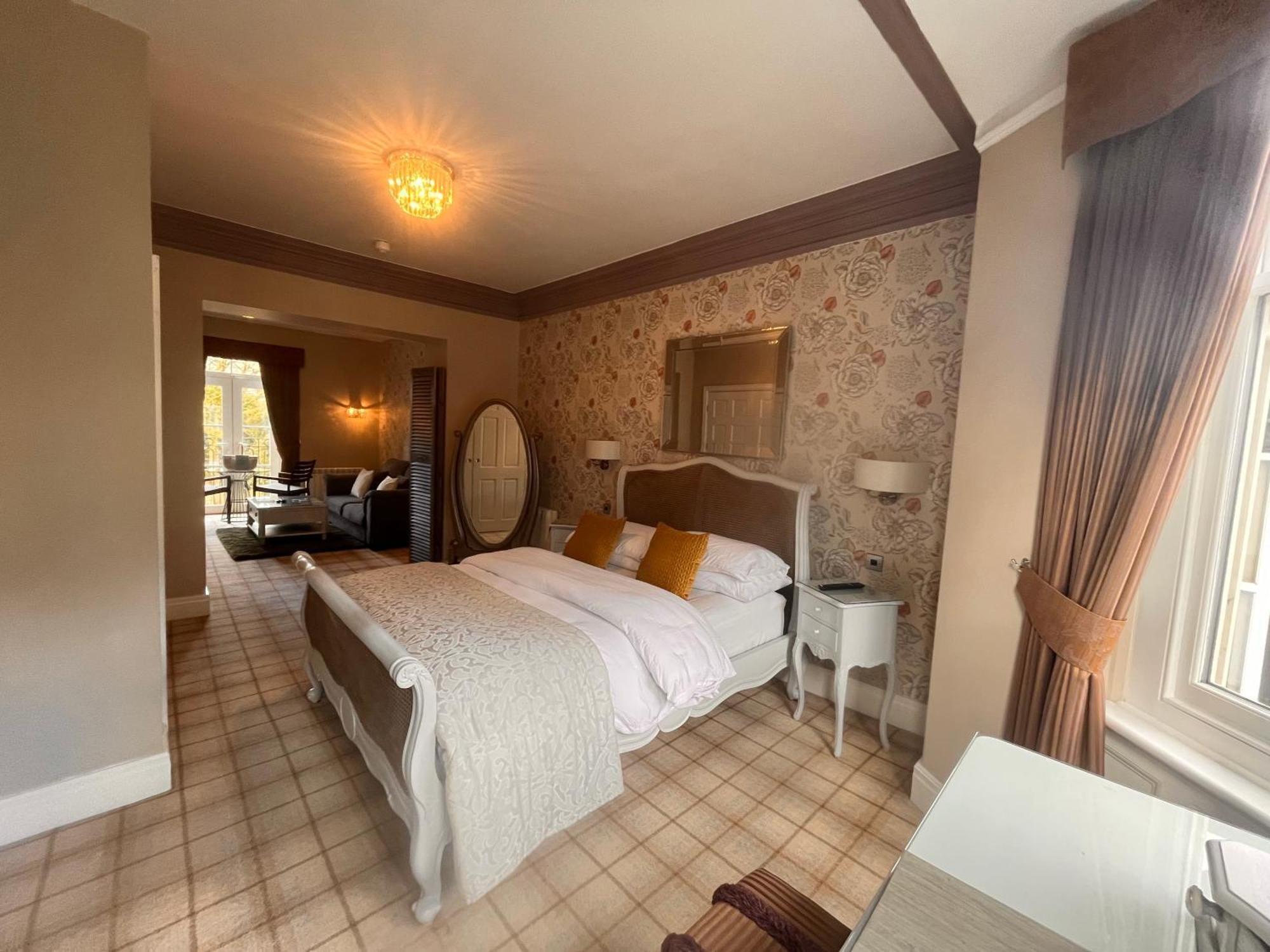 Bowness Bay Suites (Adults Only) Zewnętrze zdjęcie