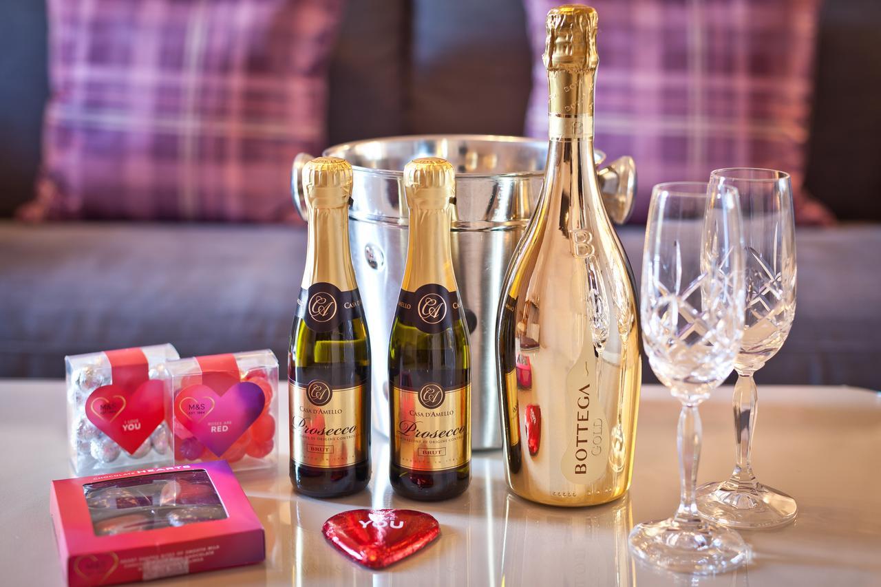 Bowness Bay Suites (Adults Only) Zewnętrze zdjęcie